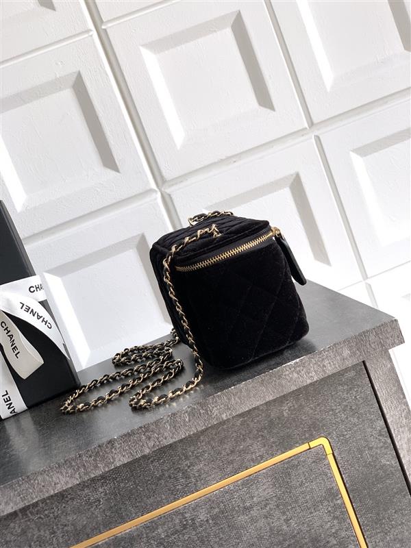 2026127215531397 600